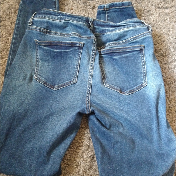 SOLD - Picture 2 of 4